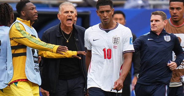 Ngôi sao đội tuyển Anh vi phạm luật mới của FIFA, lại lấy tay che miệng: Nguy cơ nhận án phạt nguội - hình ảnh - sc88x.vip Ngôi sao đội tuyển Anh vi phạm luật mới của FIFA, lại lấy tay che miệng: Nguy cơ nhận án phạt nguội - hình ảnh - sc88x.vip