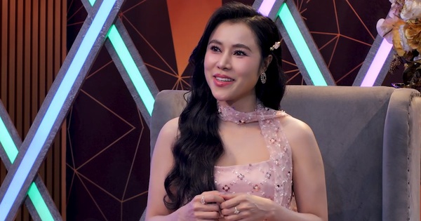 Ca sĩ Hồng Gấm tuổi 33: Kín tiếng nhưng vẫn cháy hết mình với bolero - hình ảnh - sc88x.vip Ca sĩ Hồng Gấm tuổi 33: Kín tiếng nhưng vẫn cháy hết mình với bolero - hình ảnh - sc88x.vip