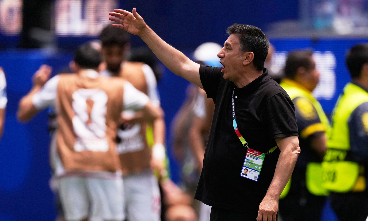 HLV Ghalenoei: ‘Iran bất bại là kỳ tích World Cup’ - hình ảnh - sc88x.vip HLV Ghalenoei: ‘Iran bất bại là kỳ tích World Cup’ - hình ảnh - sc88x.vip