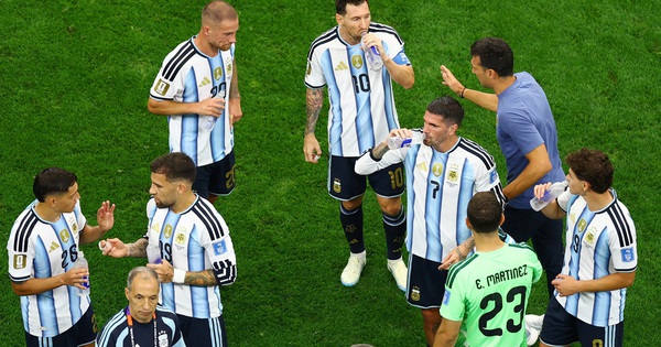 Messi răm rắp tuân lệnh, không bao giờ ‘cãi’ HLV Scaloni nửa lời, đủ tuyệt kỹ đấu… World Cup 2030 - hình ảnh - sc88x.vip