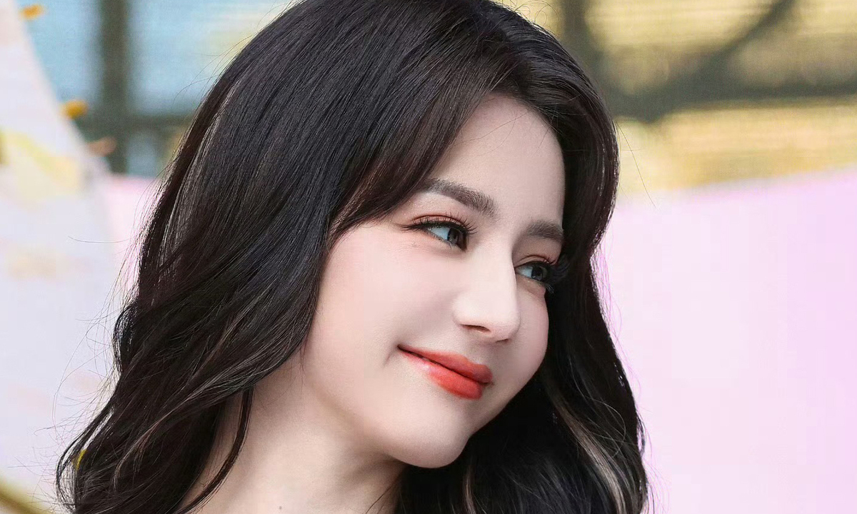 Thưởng tân thủ SC88: Địch Lệ Nhiệt Ba ‘mọng như đào’ trên thảm đỏ, fan Việt rần rần - hình ảnh - sc88x.vip