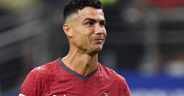Ronaldo nghẹn ngào chia tay World Cup: Khoảnh khắc xúc động và cơ hội theo dõi thể thao trực tuyến - hình ảnh - sc88x.vip Ronaldo nghẹn ngào chia tay World Cup: Khoảnh khắc xúc động và cơ hội theo dõi thể thao trực tuyến - hình ảnh - sc88x.vip