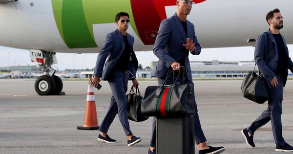 Cristiano Ronaldo bị chấm 0 điểm thời trang tại World Cup 2026: Fan Việt bất ngờ - hình ảnh - sc88x.vip Cristiano Ronaldo bị chấm 0 điểm thời trang tại World Cup 2026: Fan Việt bất ngờ - hình ảnh - sc88x.vip
