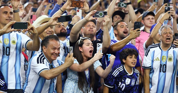 Messi trở về ‘nhà’ trước cuộc gặp Cabo Verde, cơn sốt lên đỉnh điểm - hình ảnh - sc88x.vip Messi trở về ‘nhà’ trước cuộc gặp Cabo Verde, cơn sốt lên đỉnh điểm - hình ảnh - sc88x.vip